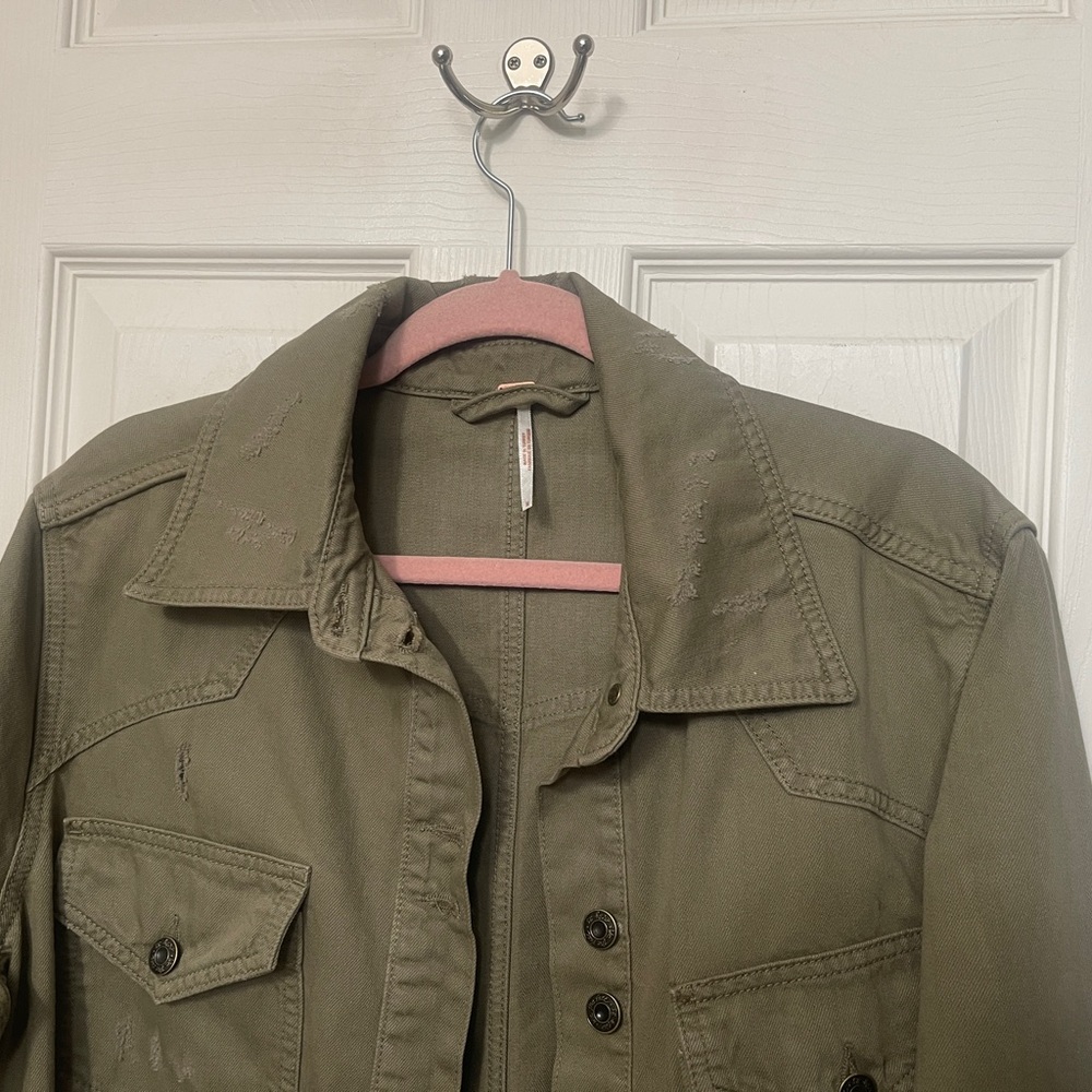 Free People Moonchild Shirt Shacket Olive Green Distressed Oversized Size M - Picture 6 of 13